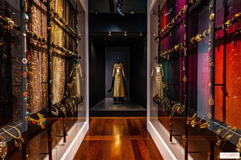 yves st laurent exhibition